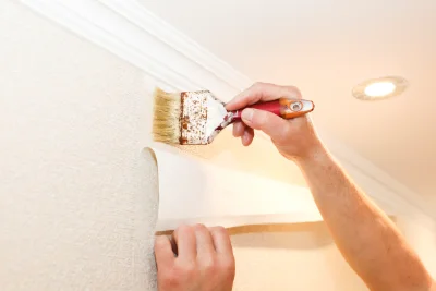 Pose de papier peint à Jossigny — revêtements muraux et toiles de verre